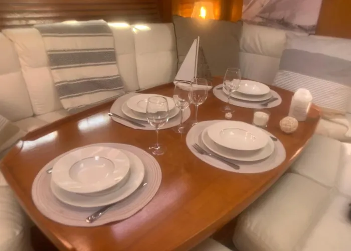 Hotel en barco Nuit Sur Un Bateau Vieux Port La Rochelle (Charente-Maritime)