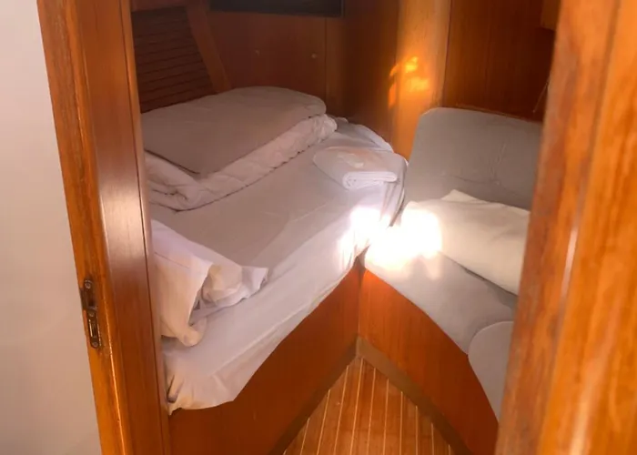 Nuit Sur Un Bateau Vieux Port La Rochelle (Charente-Maritime)